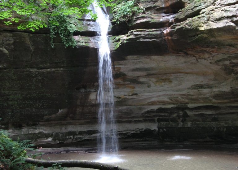Beautiful waterfall cascading in St. Louis Canyon at Starved Rock State Park.